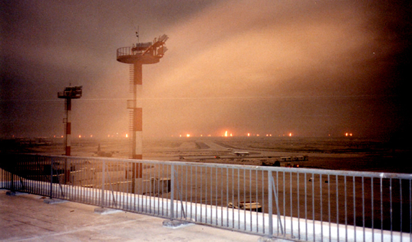 Kuwait International Airport (0900 hours!!)